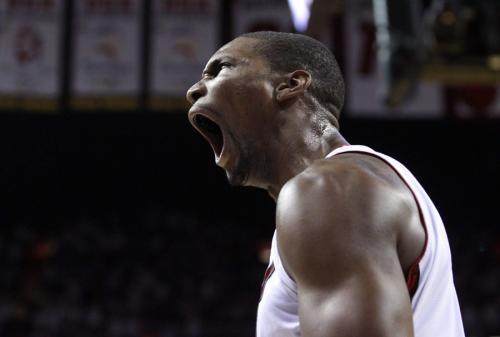 星空体育APP-【人物】戛然而止的职业生涯 阻碍不了波什的名人堂