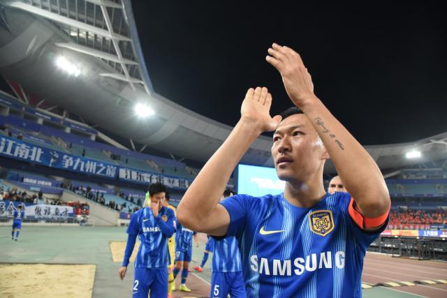 星空体育平台-沪媒曝吴曦将迎第二个孩子 留上海方便照顾妻儿