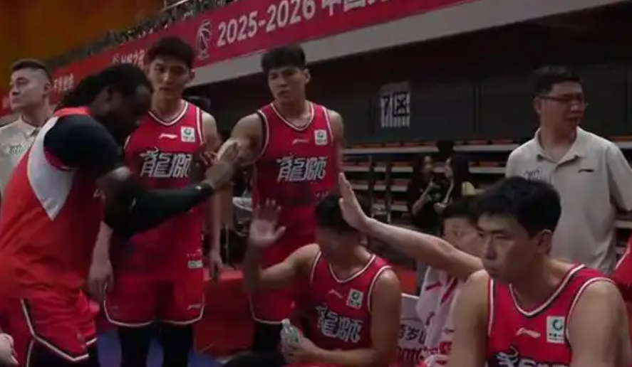 星空体育APP-CBA最终排名!沪浙深京锁前4,辽宁广东首轮遭硬仗,山西也不好打